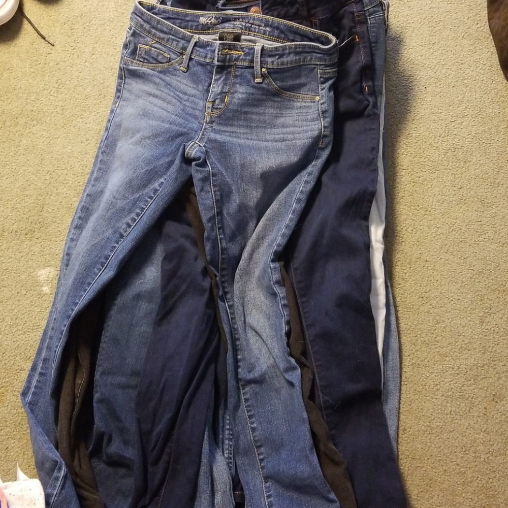 Hollister, American eagle, Hudson & other jeans - Picture 1 of 1